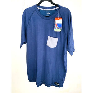 The North Face Mountain Athletics Mens Recking Pocket Crew Tee Size L Blue NWT